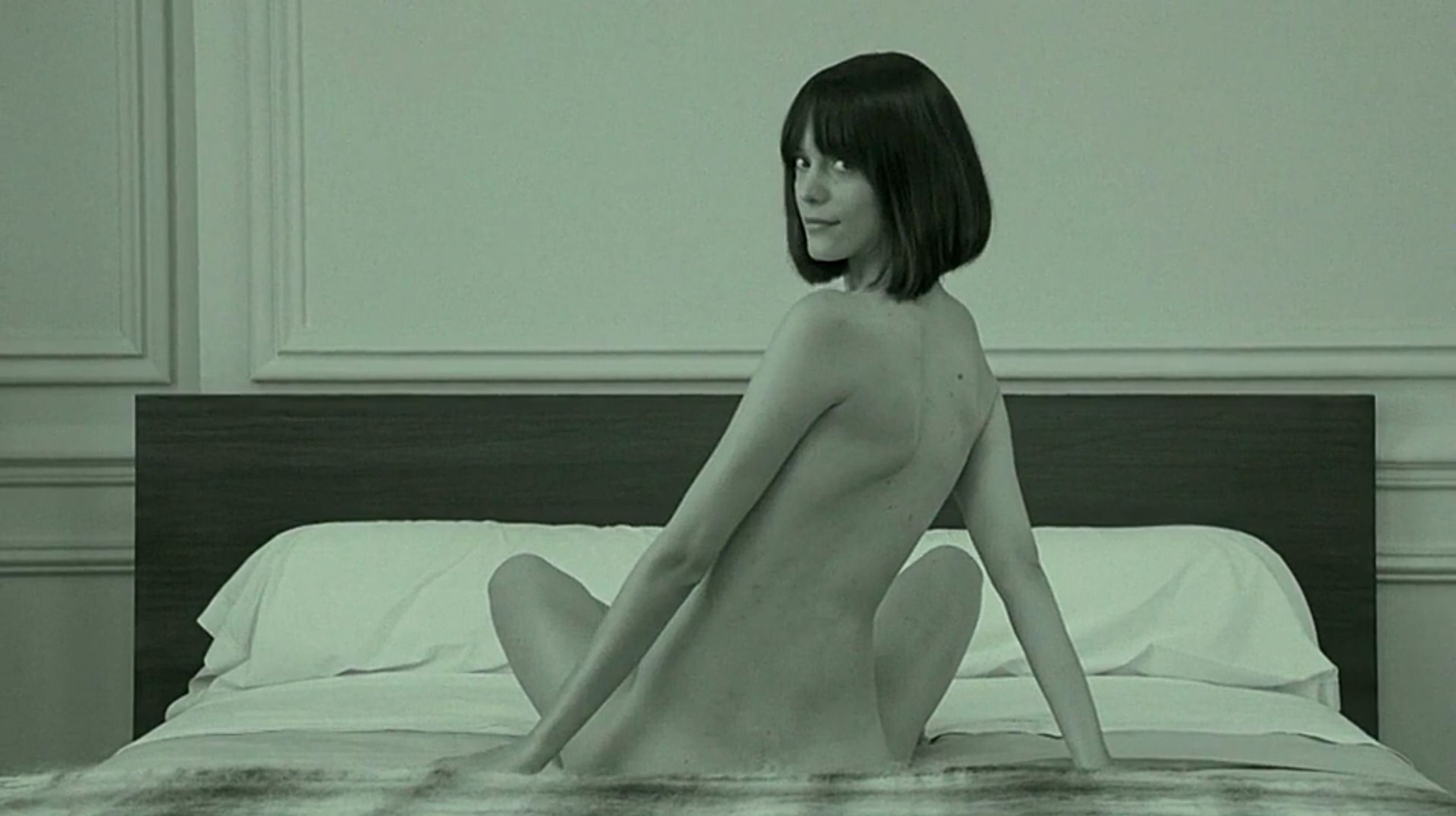 Stacy martin desnuda
 #79615111