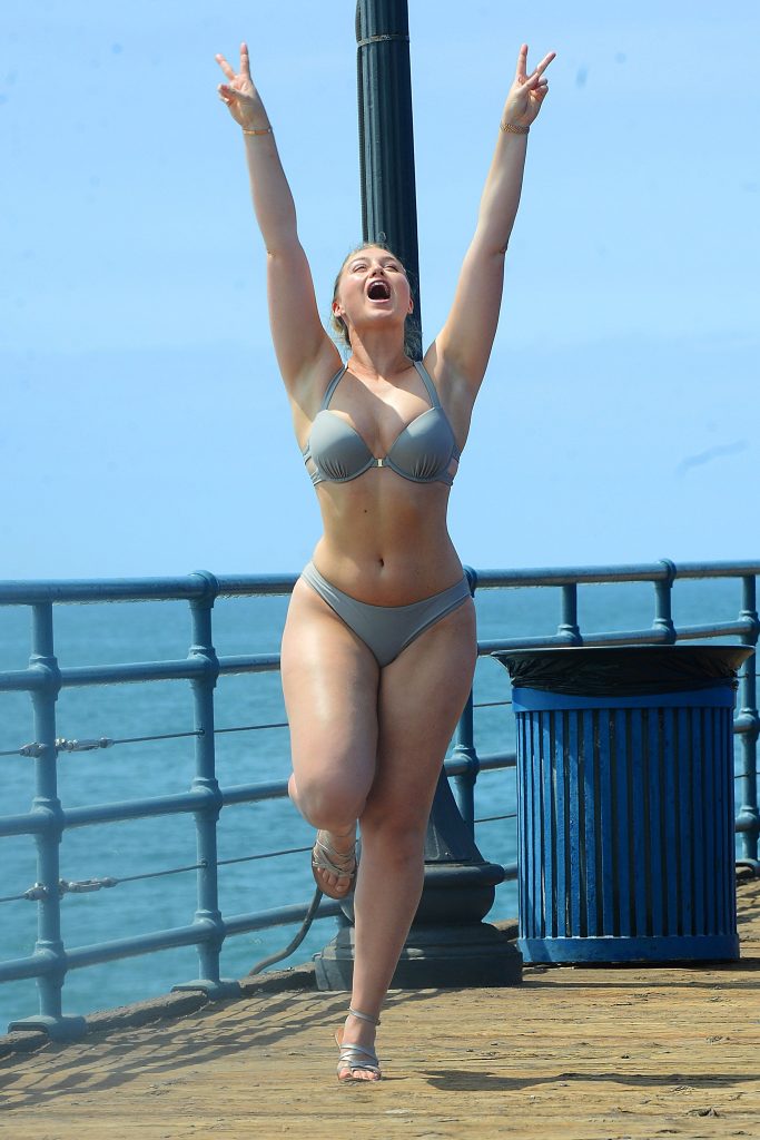 Iskra lawrence sexy
 #79623745