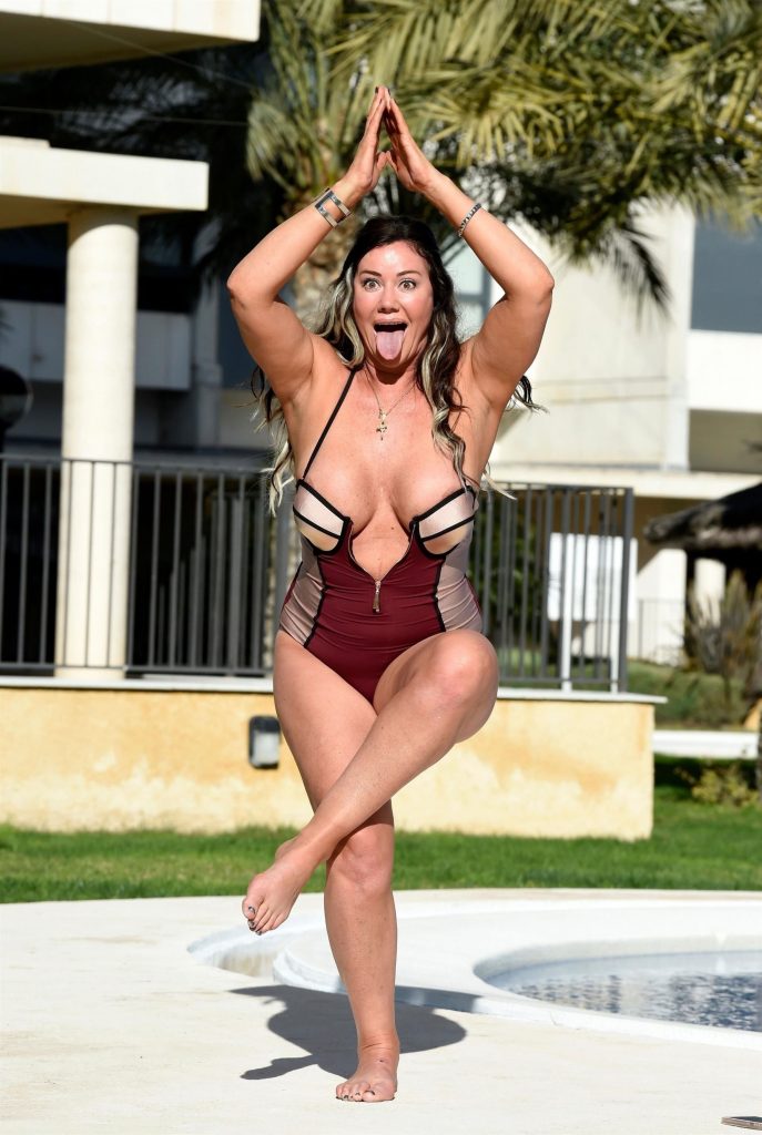 Lisa appleton oben ohne
 #79563016