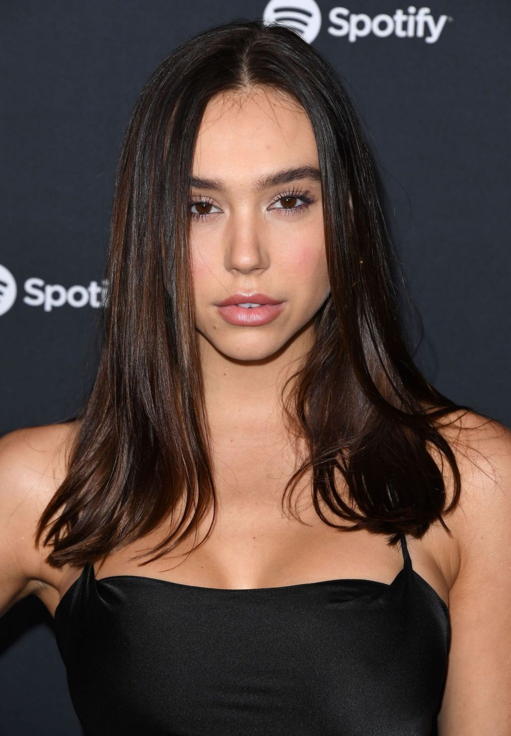 Alexis Ren Cleavage #79496141