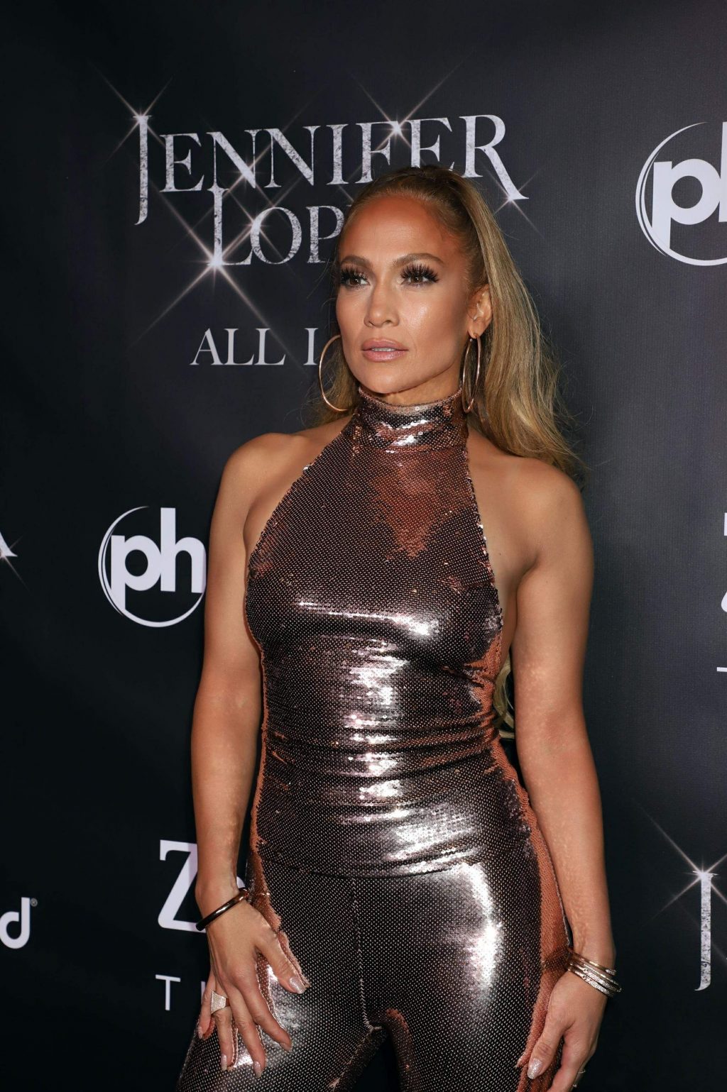 Jennifer lopez érotique
 #79624100