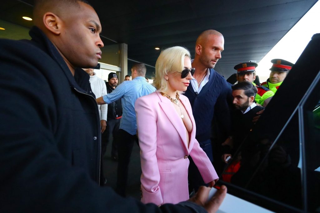 Lady gaga braless
 #79557902