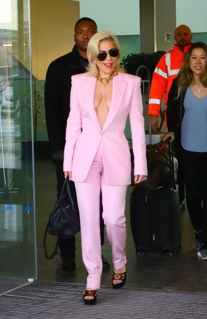 Lady gaga braless
 #79557910