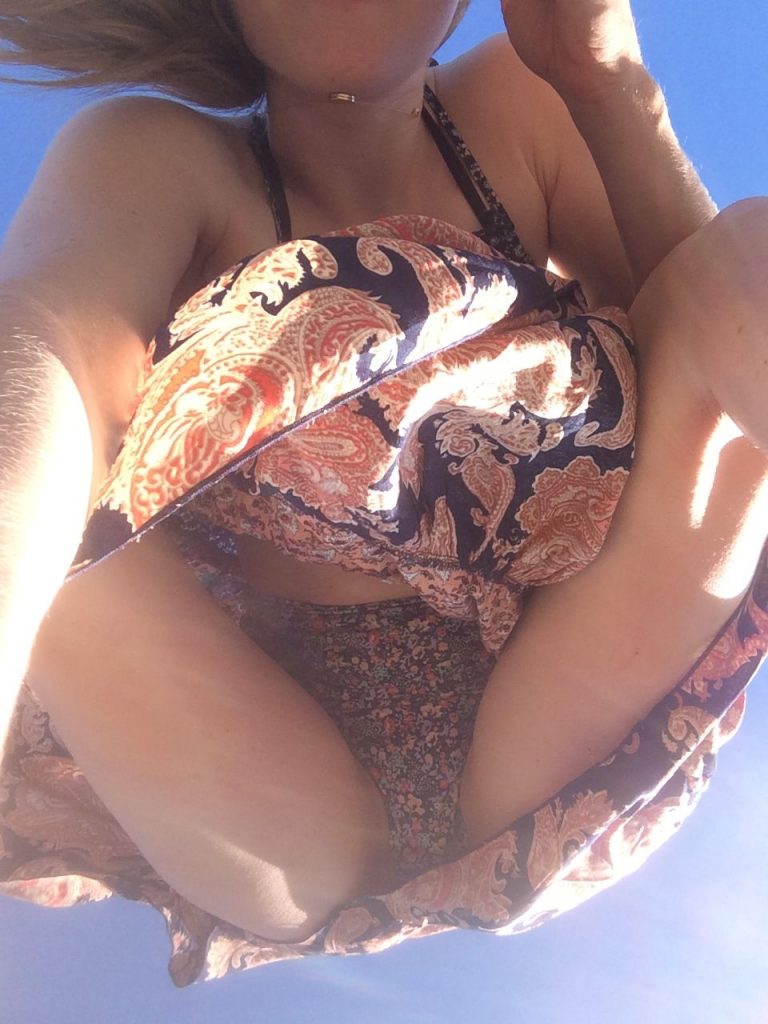 Amanda Seyfried icloud nude Leak #79498997
