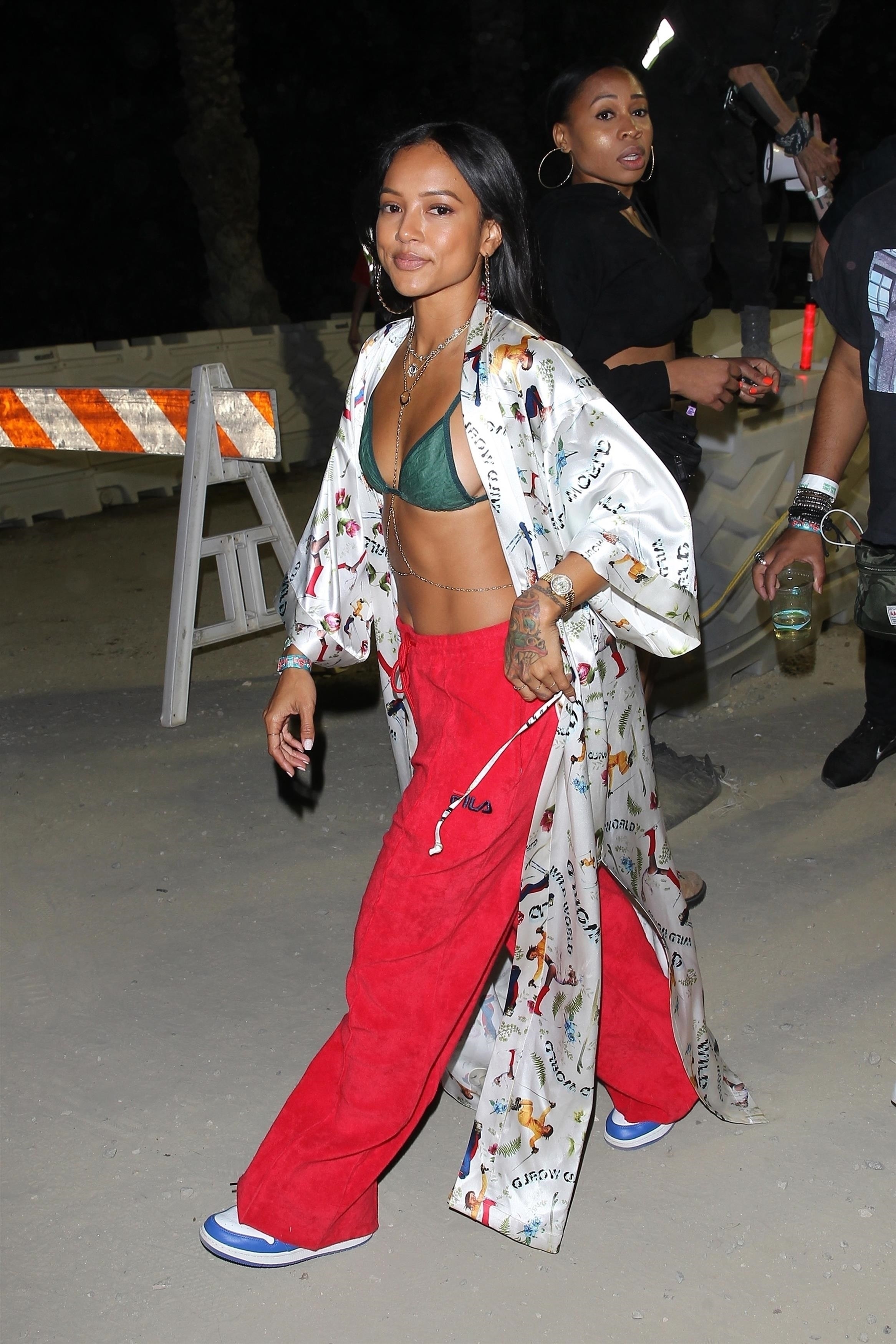 Karrueche tran sexy
 #79552201