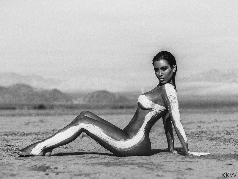 Nude pics of Kim Kardashian #79638875