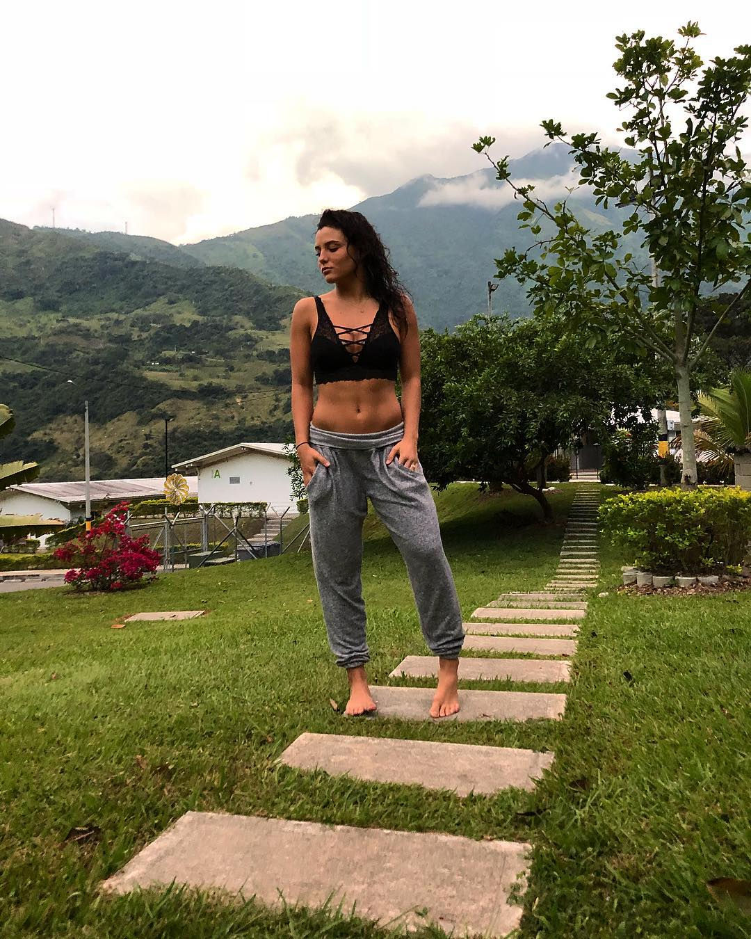 Jade chynoweth erótica
 #79541622