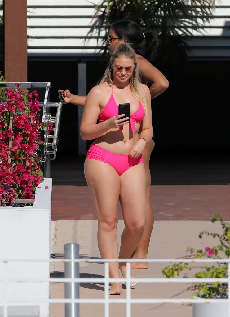 Iskra lawrence sexy
 #79623663
