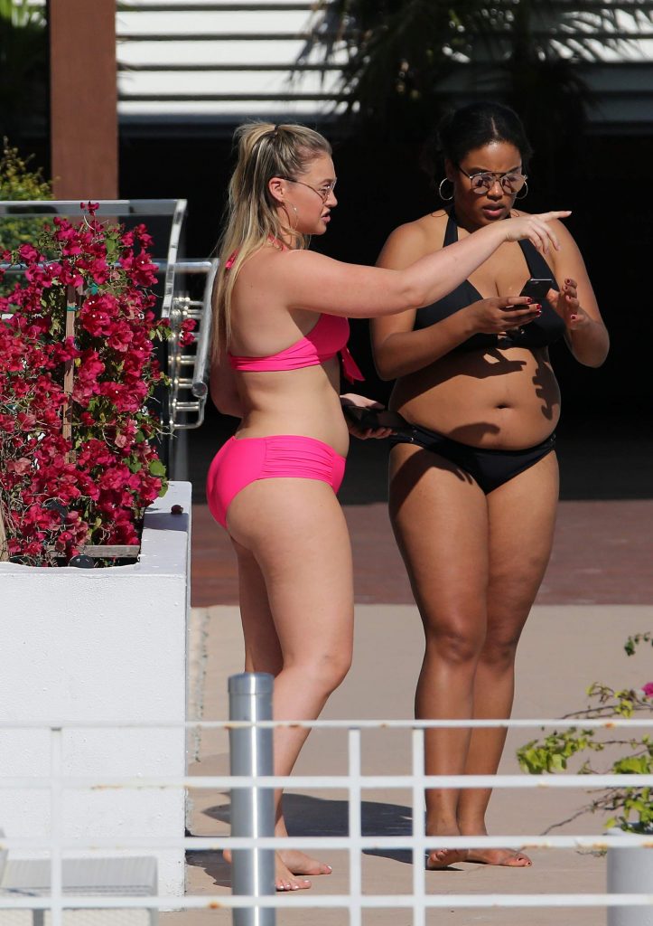 Iskra lawrence sexy
 #79623673