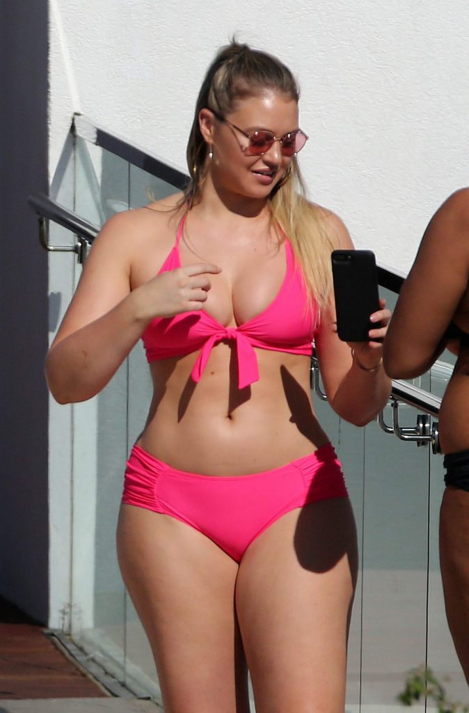 Iskra lawrence sexy
 #79623700
