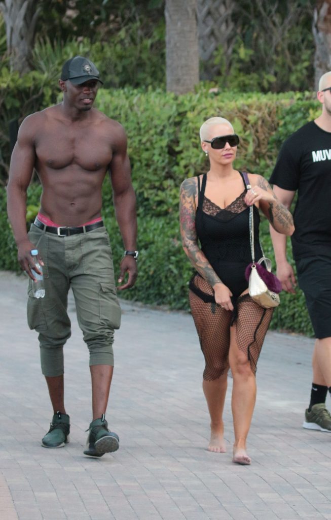 Amber rose: verano interminable/ botín interminable
 #79500031