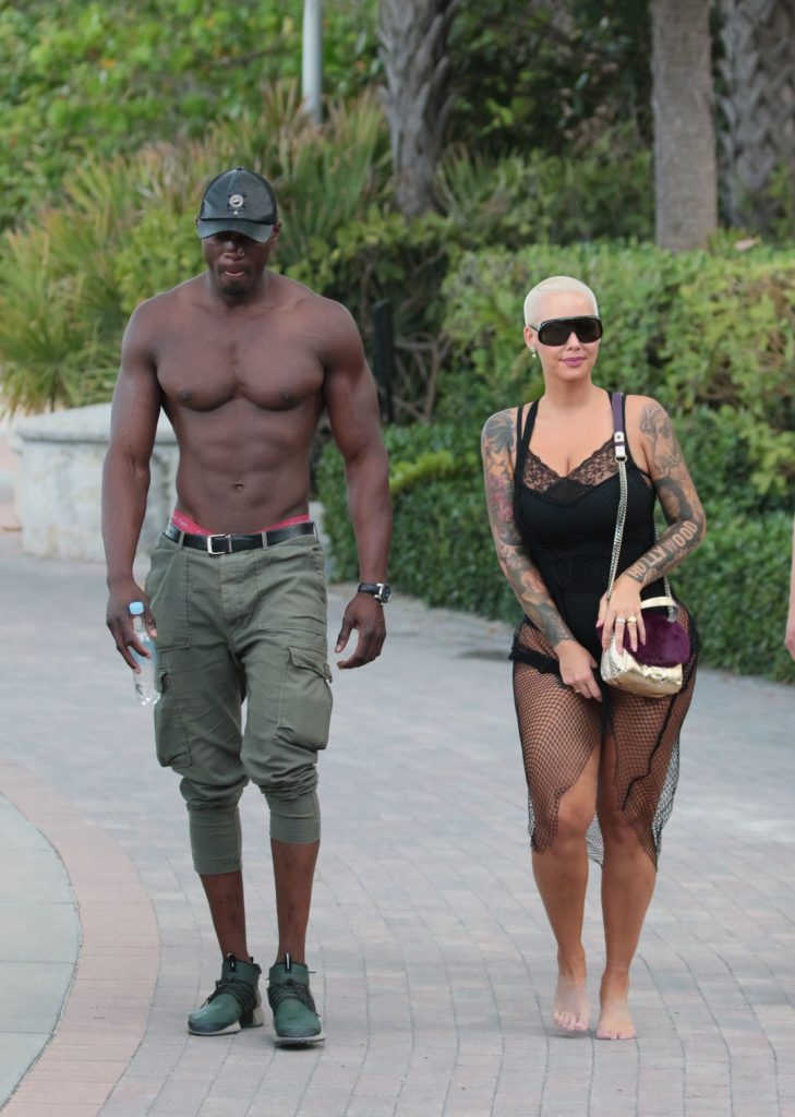 Amber rose: verano interminable/ botín interminable
 #79500033