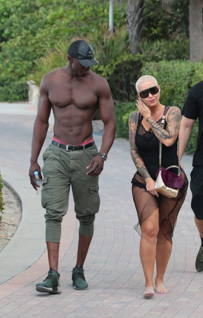 Amber rose: verano interminable/ botín interminable
 #79500038