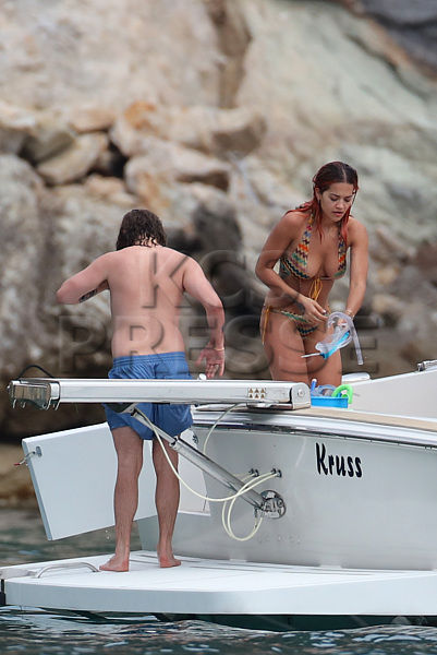 Rita ora topless
 #79644275