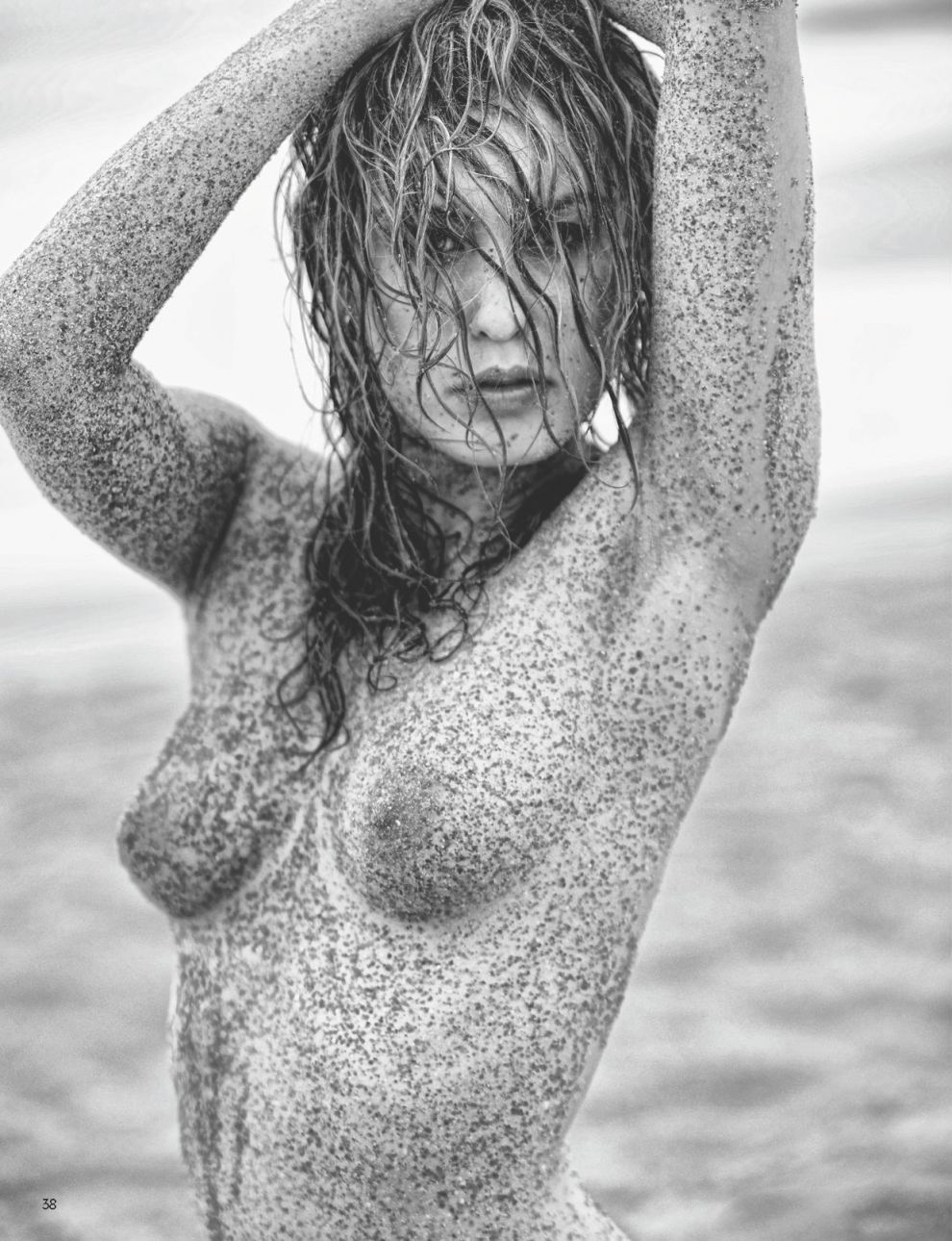 Alex van zeelandt foto topless
 #79496505