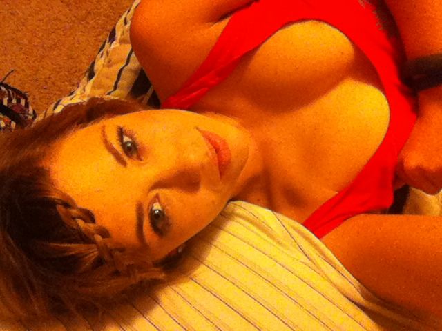 Jacqueline dunford: selfies en topless en el espejo y más
 #79541386