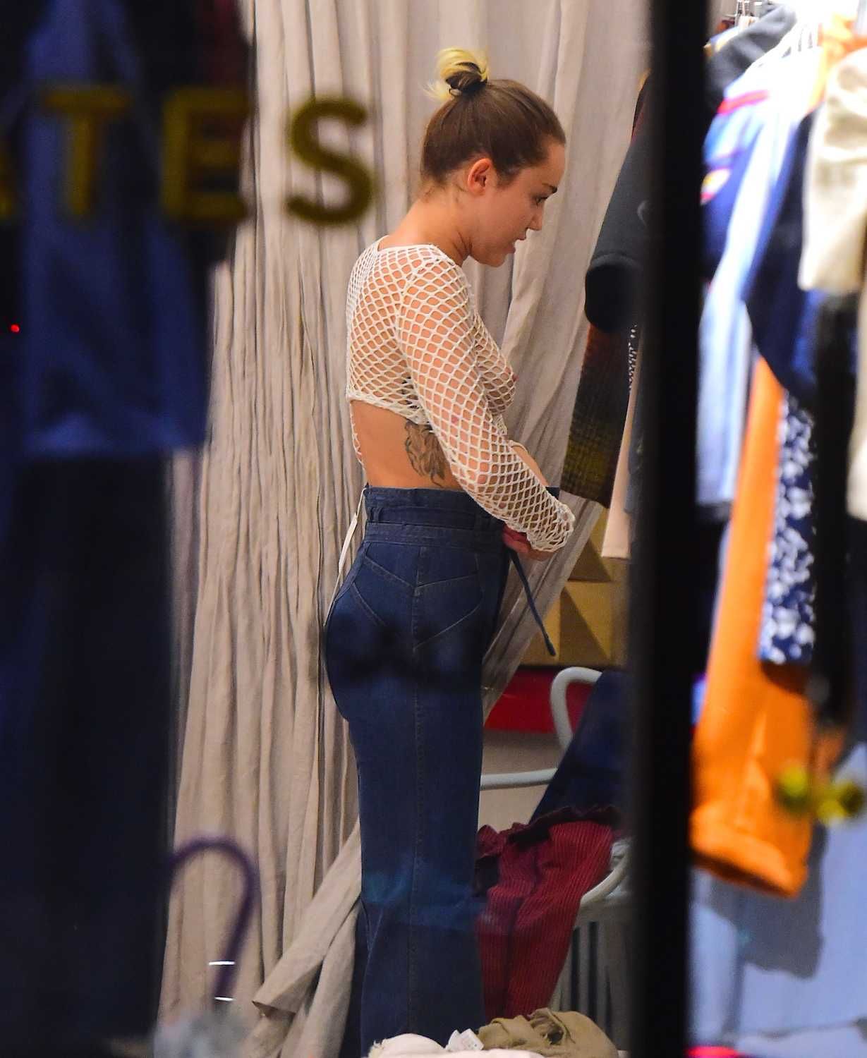 Miley cyrus fotos transparentes
 #79639864