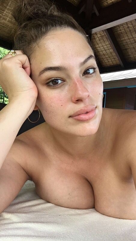 Ashley graham fotos sexy
 #79617984