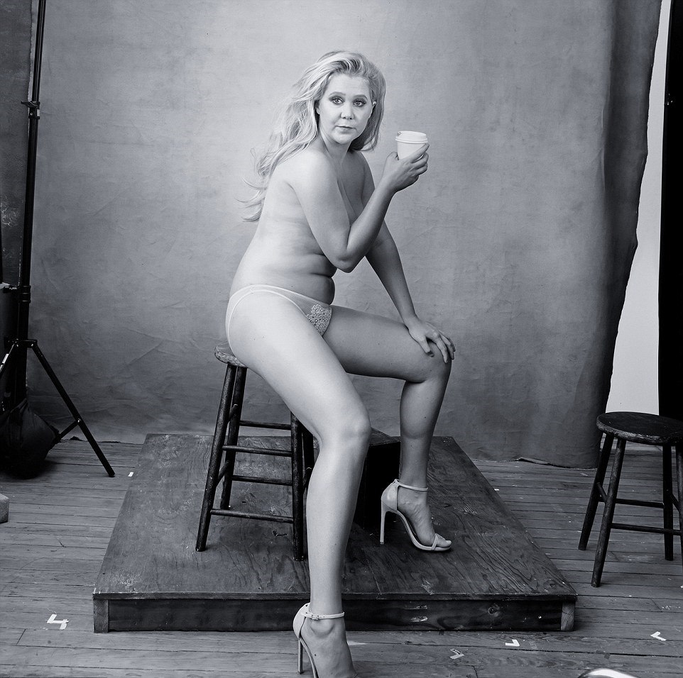 Amy schumer calendario pirelli 2016
 #79500701