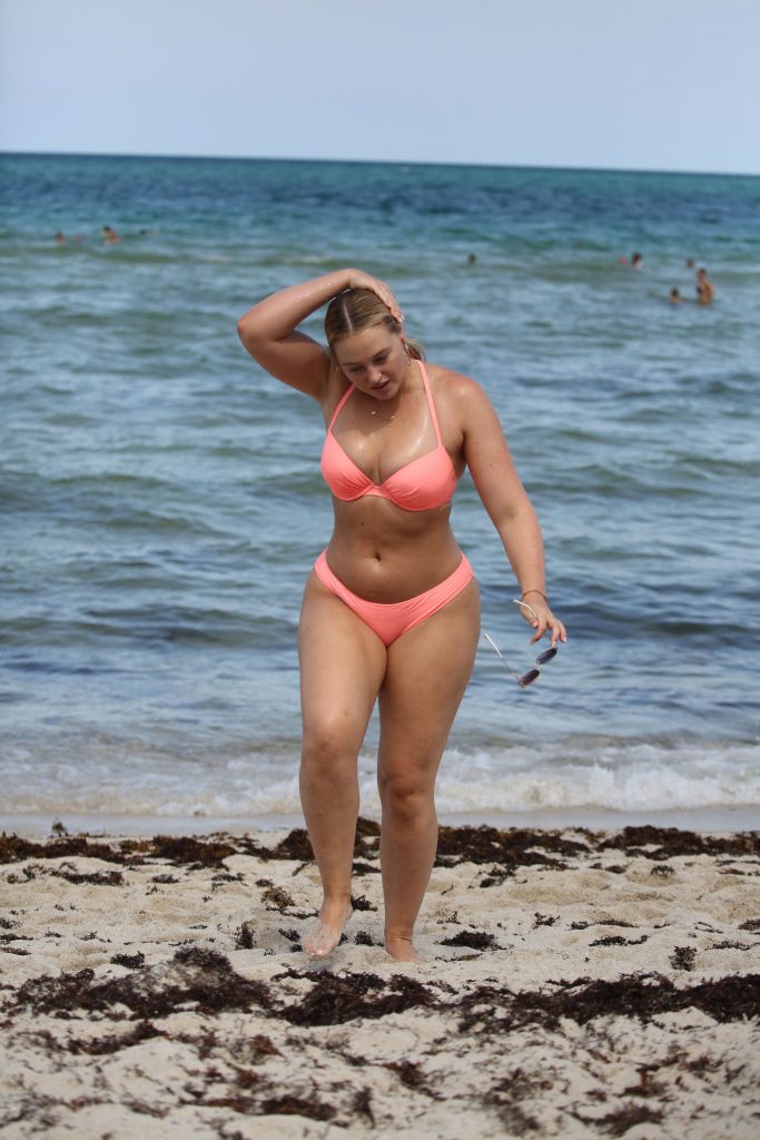 Iskra Lawrence Sexy #79540911