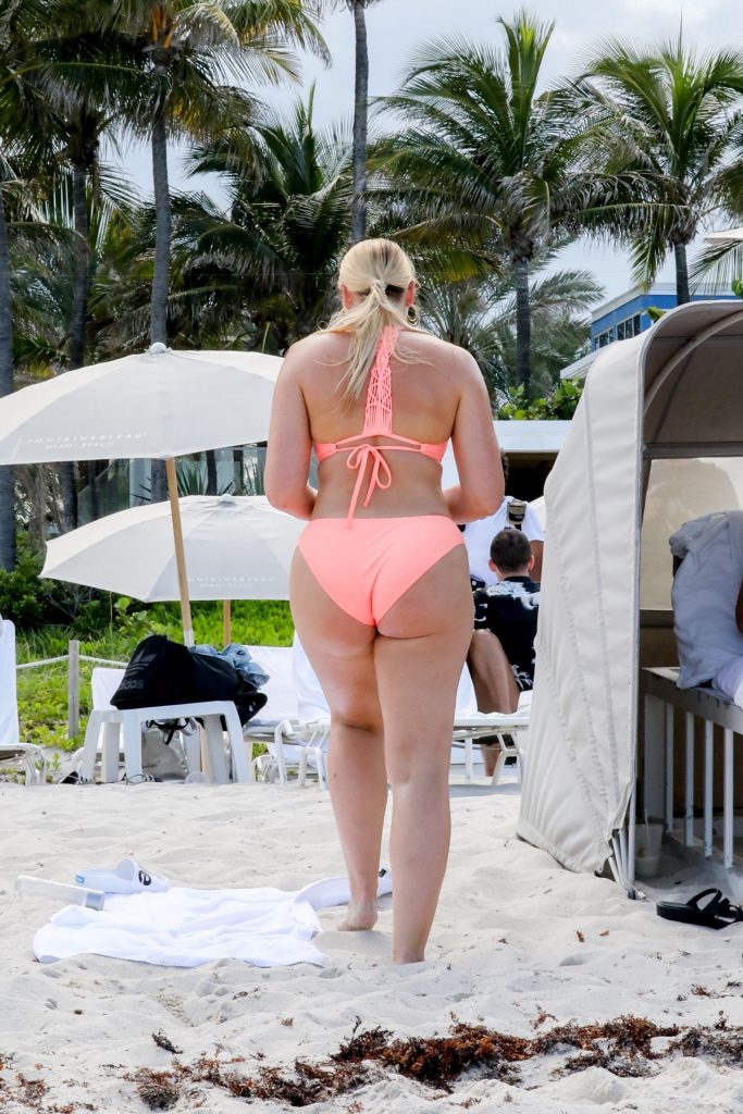 Iskra Lawrence Sexy #79540956