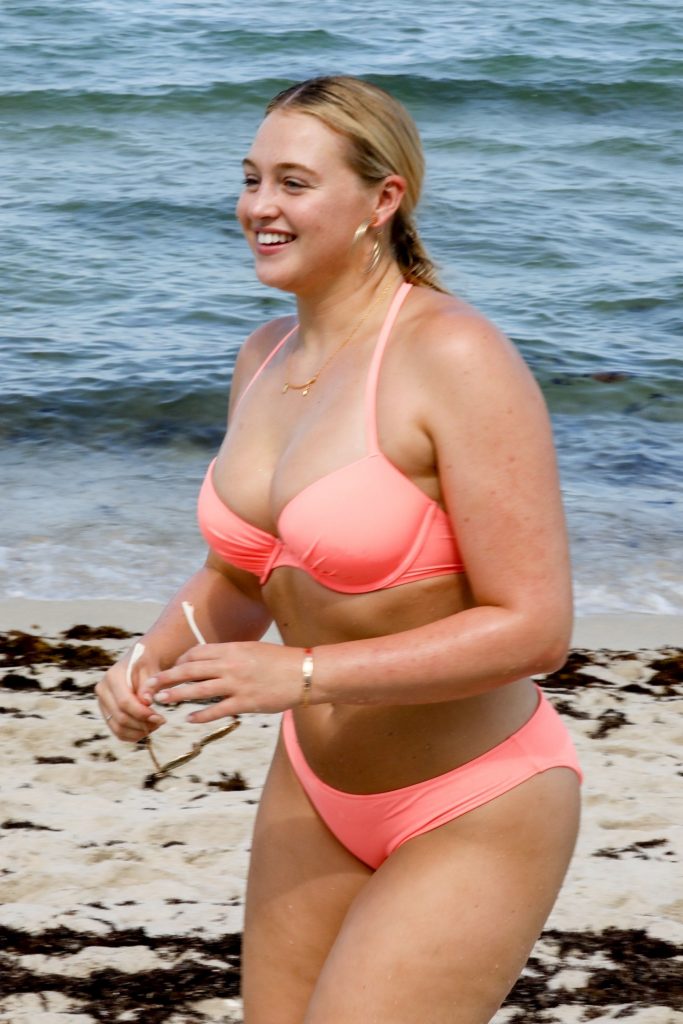 Iskra Lawrence Sexy #79540957