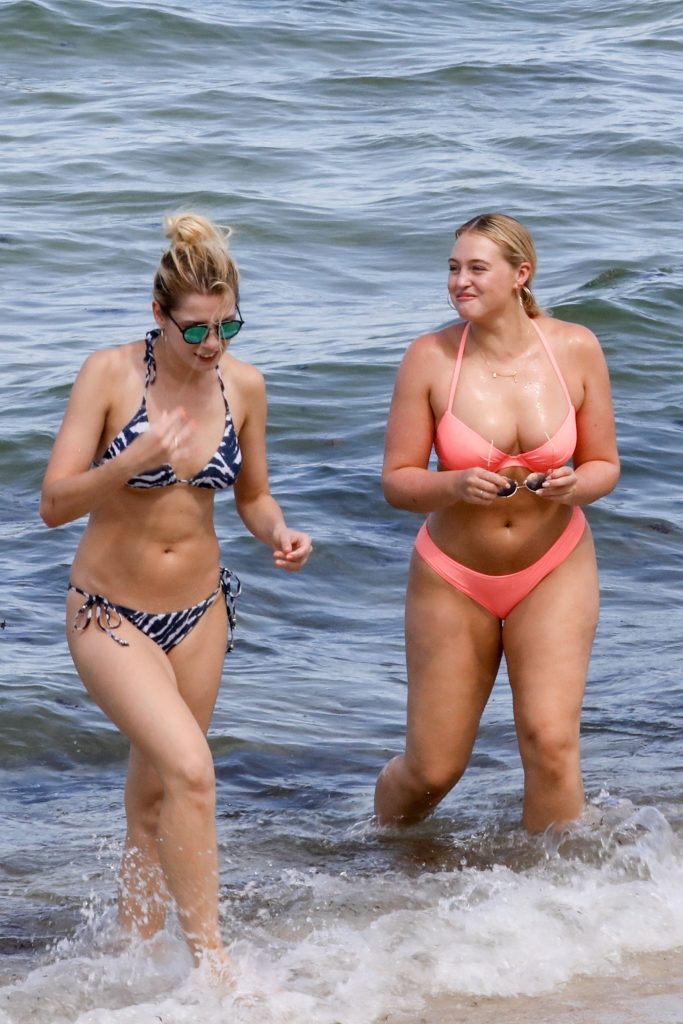 Iskra Lawrence Sexy #79540959