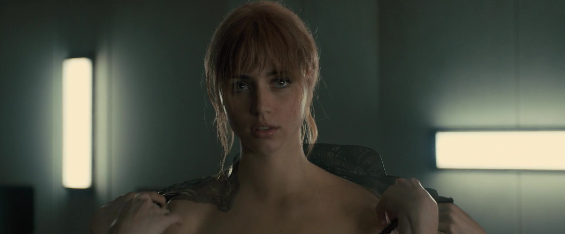 Ana de Armas, Sallie Harmsen, Mackenzie Davis Sexy #79589520