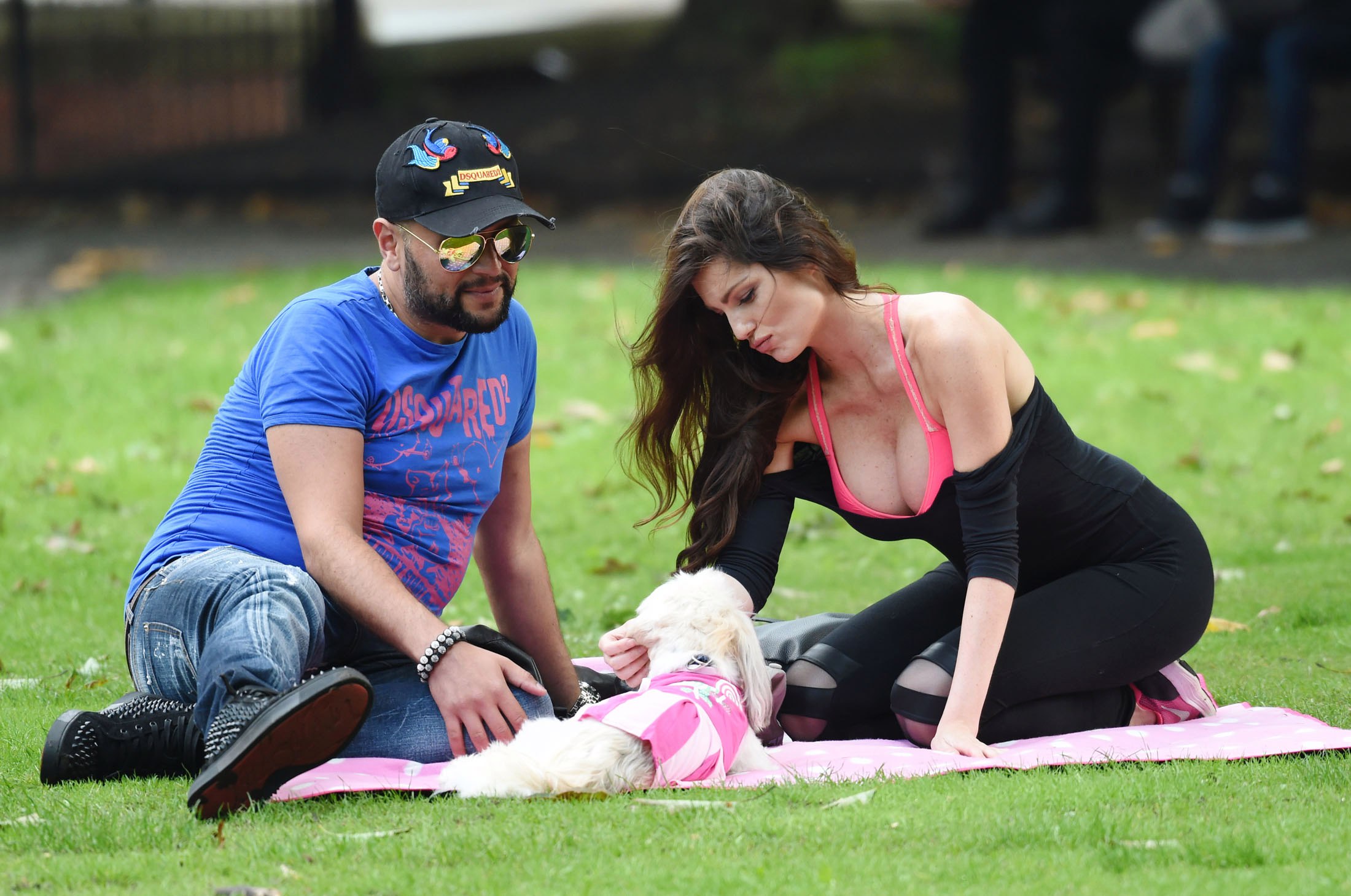 Louise Cliffe Cleavage Photos #79564701