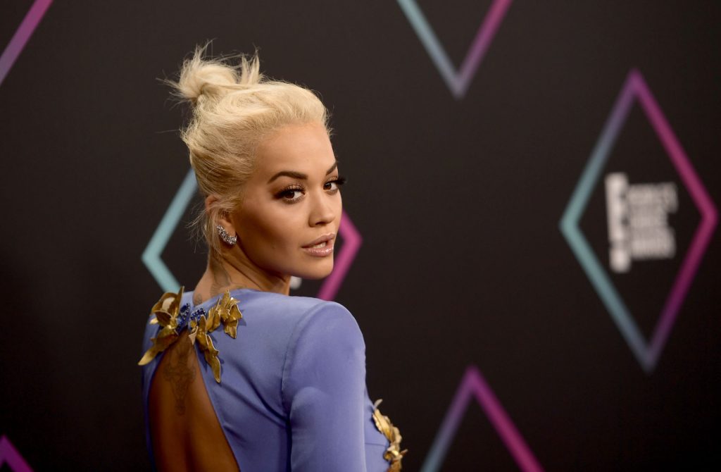 Rita ora scollatura
 #79640402