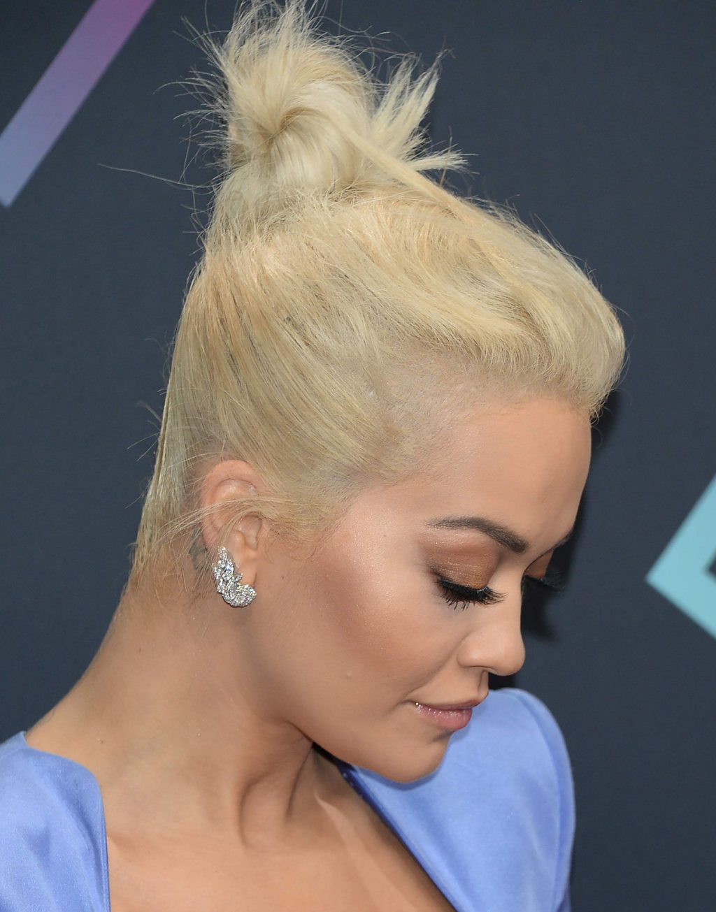 Rita ora scollatura
 #79640410