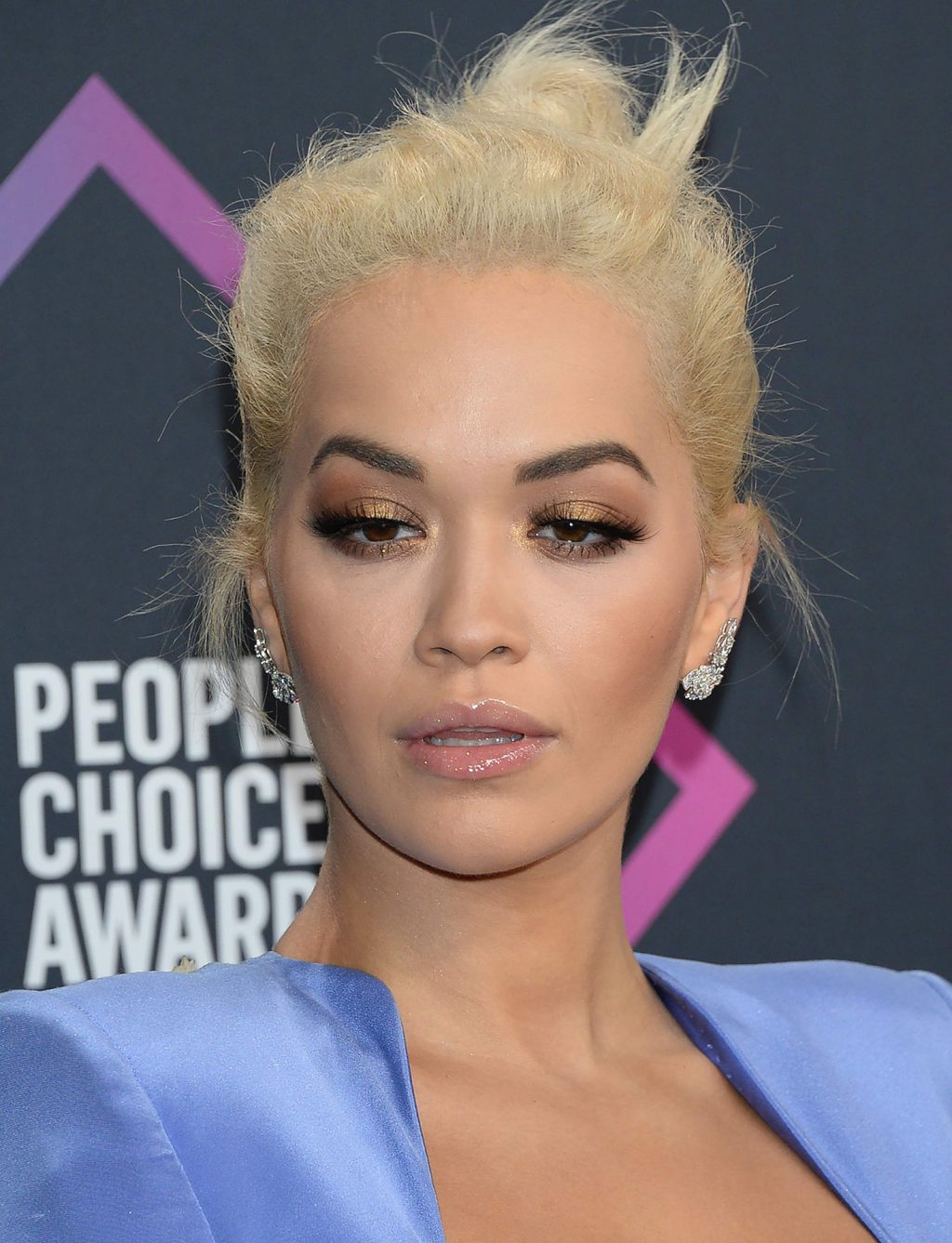 Rita ora scollatura
 #79640411