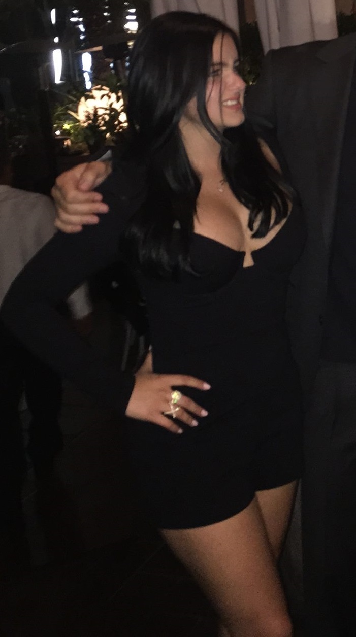 Ariel Winter huge cleavage pics #79617949