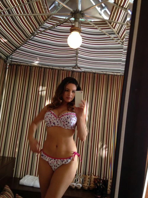 Pretty Kelly Brook leaked photos #79633849