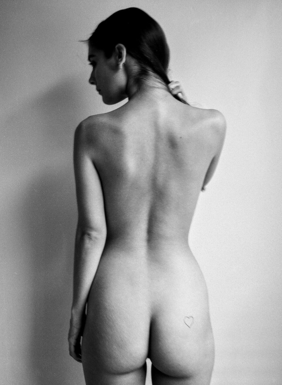 Naked pics of Caitlin Stasey #79619011