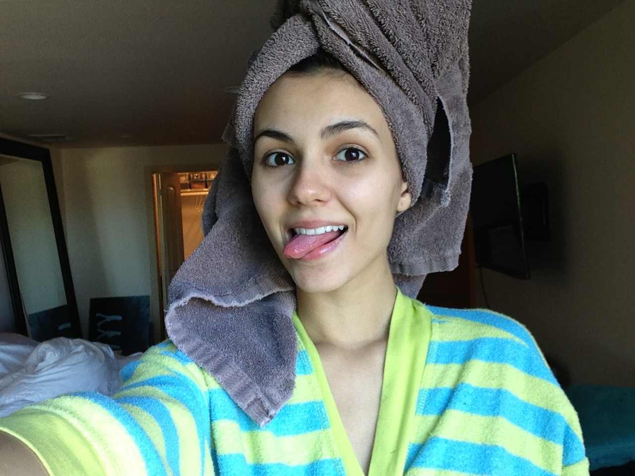 Brunette Victoria Justice fappening pics #79633160