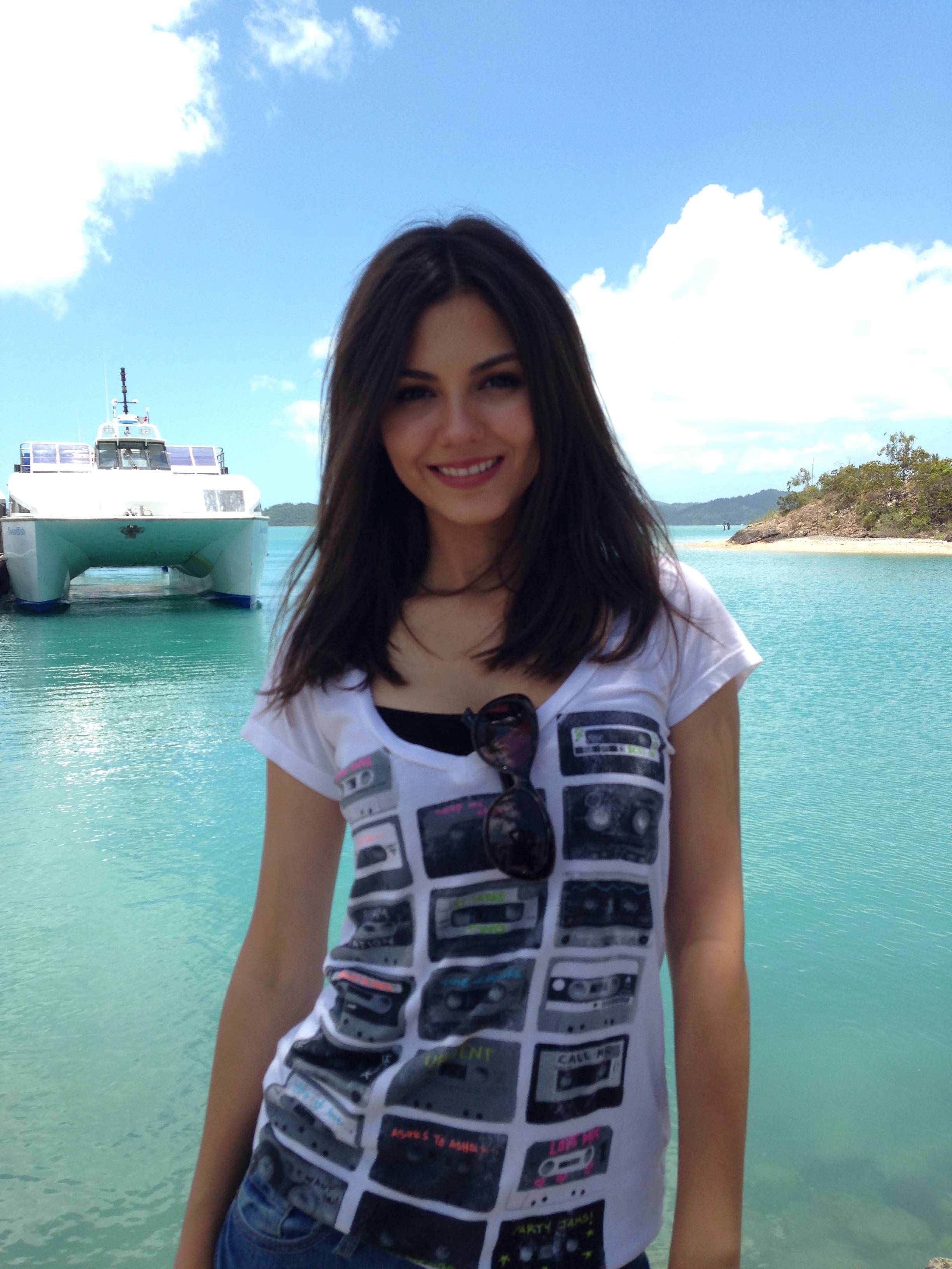 Brunette Victoria Justice fappening pics #79633186