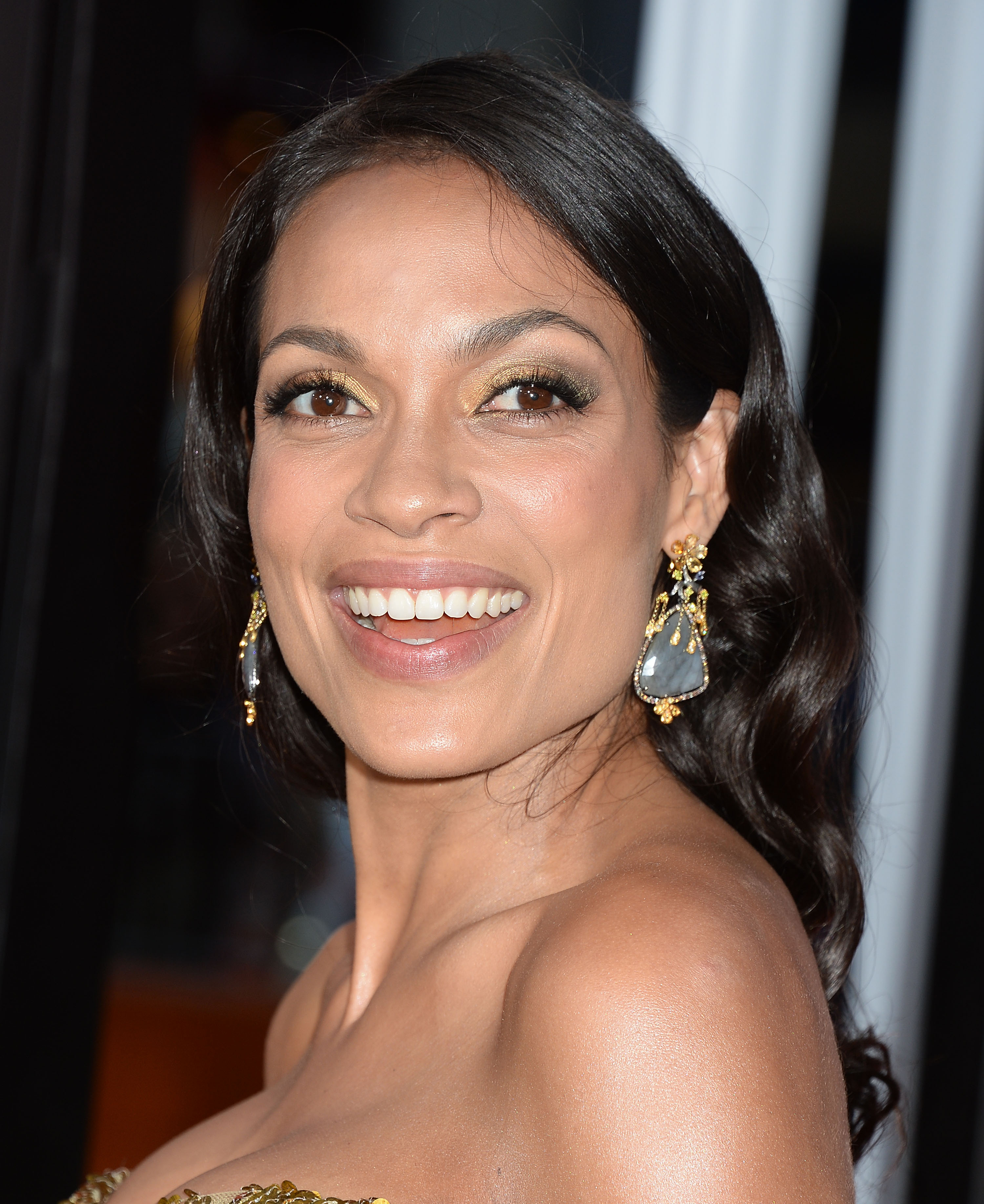 Rosario Dawson Shows Off Her Cleavage For You #79587915