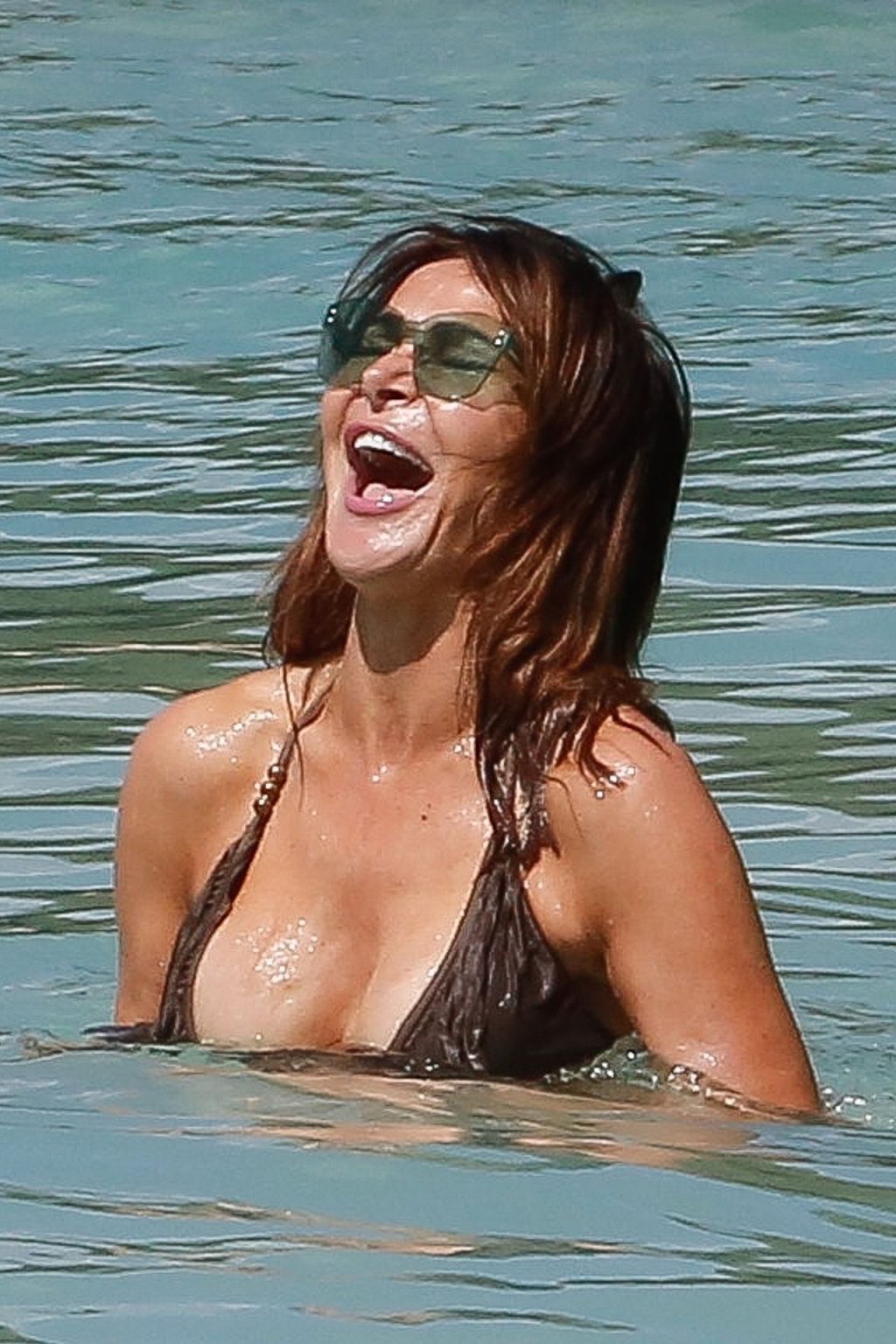 Lizzie Cundy Cleavage #79563940