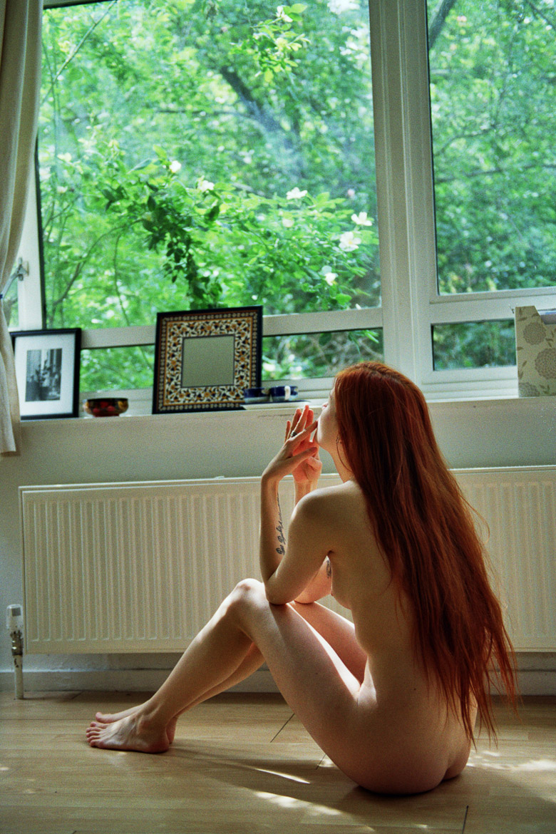 nina severの裸の写真
 #79579952