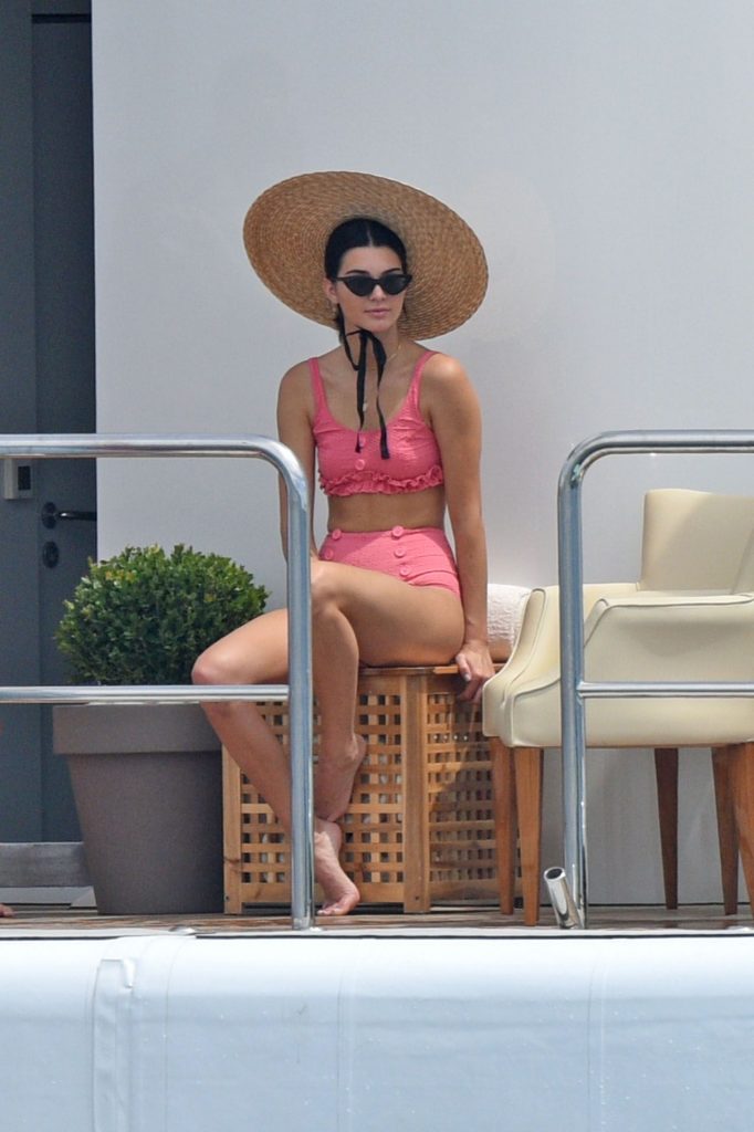 Kendall Jenner Is Pretty In Pink #79643185