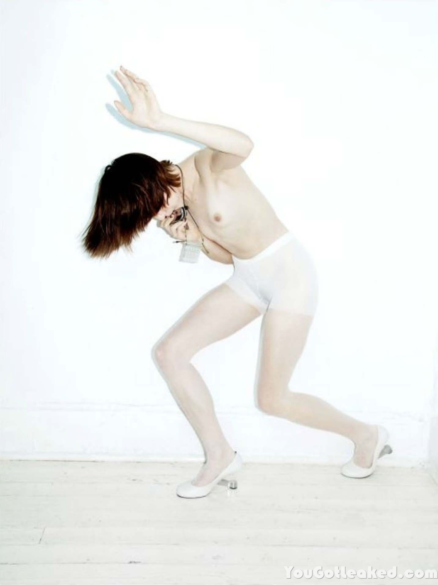 Nude photoset of Jena Malone #79543990