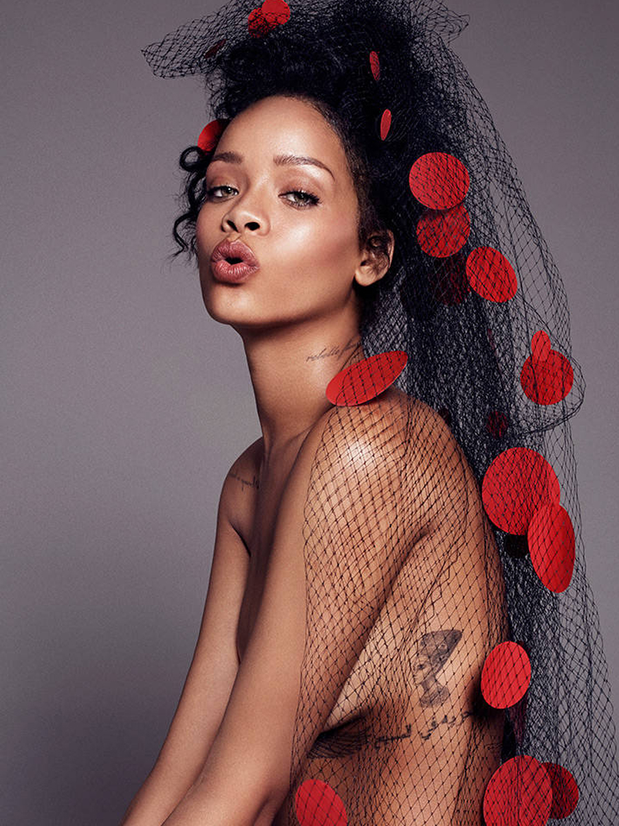 Sexy pics of Rihanna for Elle #79631563