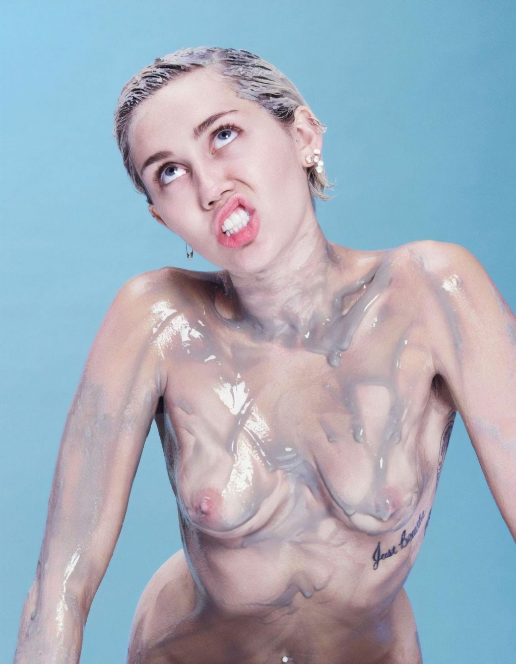 Miley Cyrus Naked #79629356