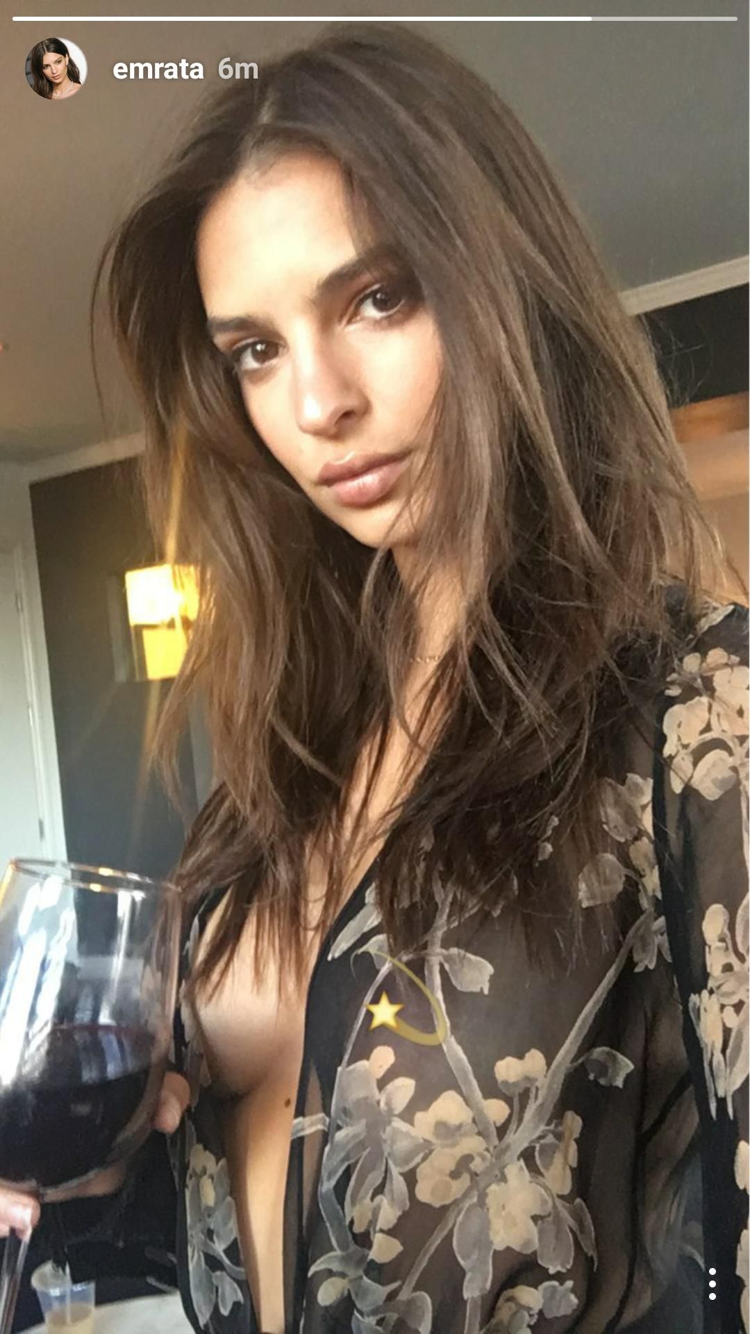 Fotos de Emily ratajkowski en topless
 #79645680