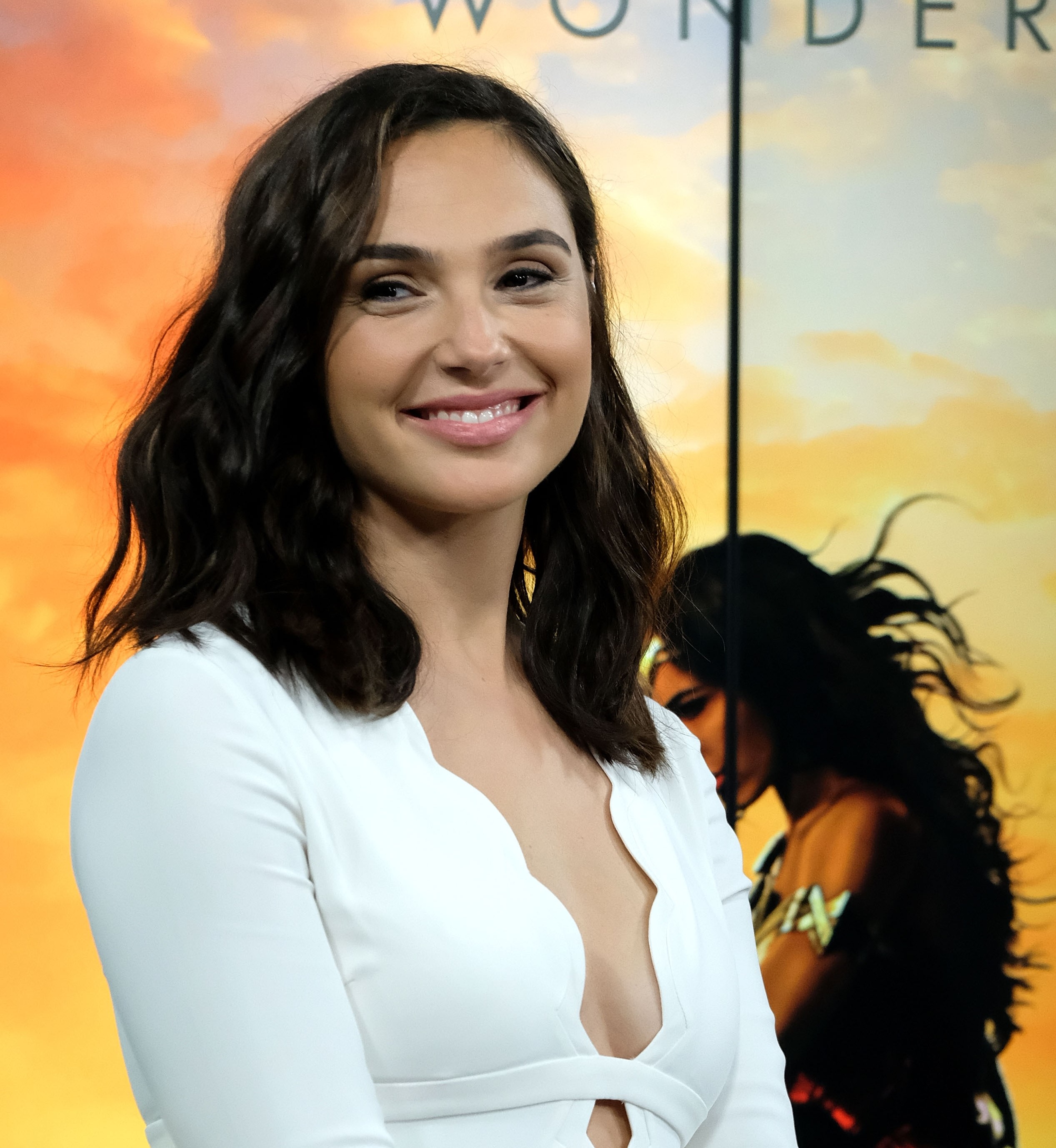 Gal gadot: amazon consegna
 #79609499