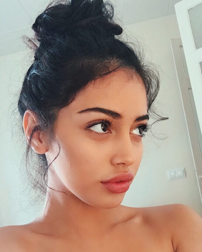 Cindy kimberly sexy
 #79608309