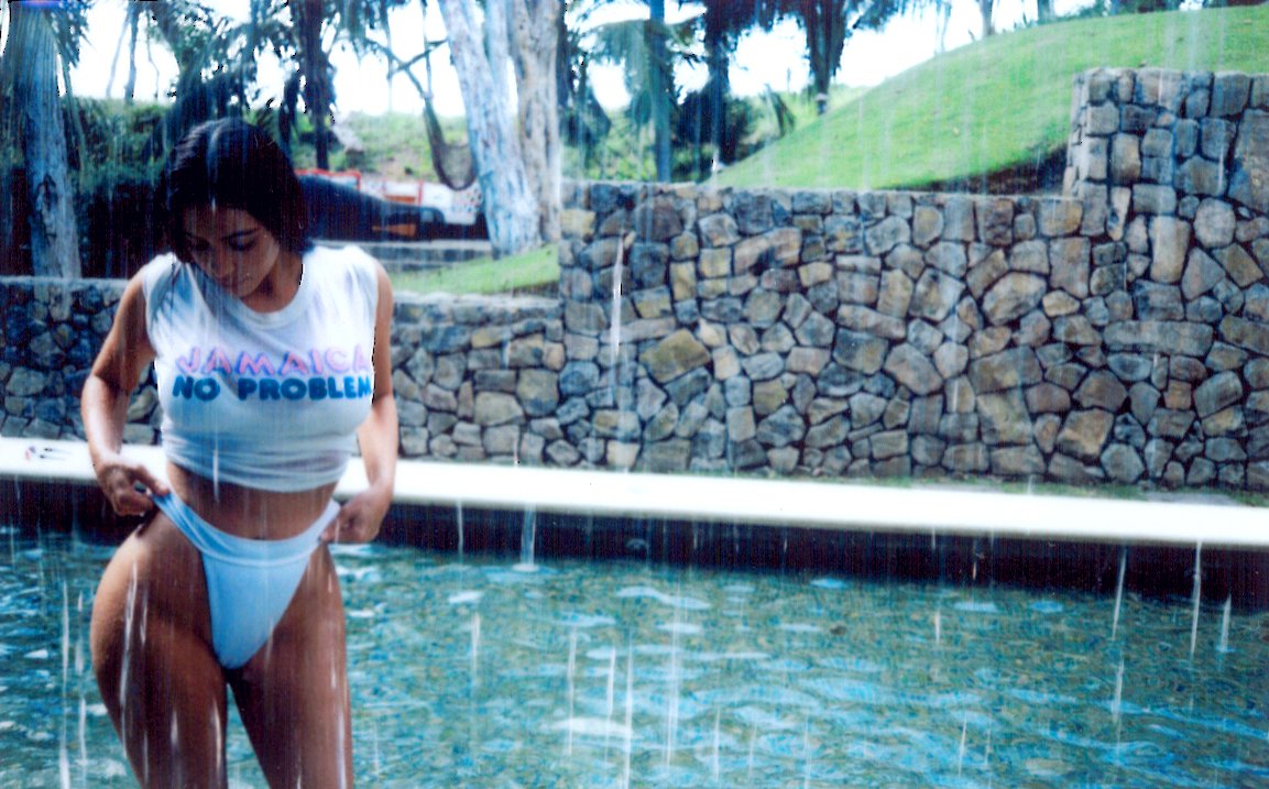 Kim kardashian sexy fotos
 #79645844