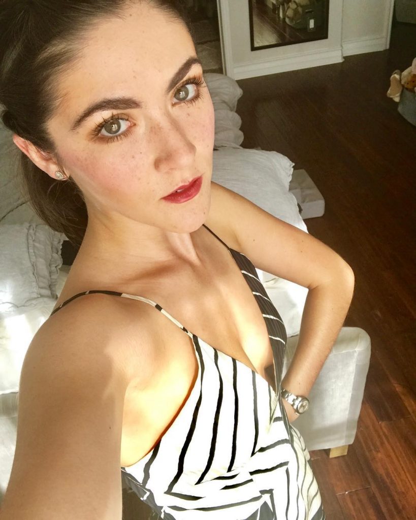 Isabelle fuhrman desnuda
 #79540679