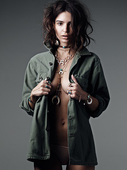 Topless pics of Emily Ratajkowski #79642961